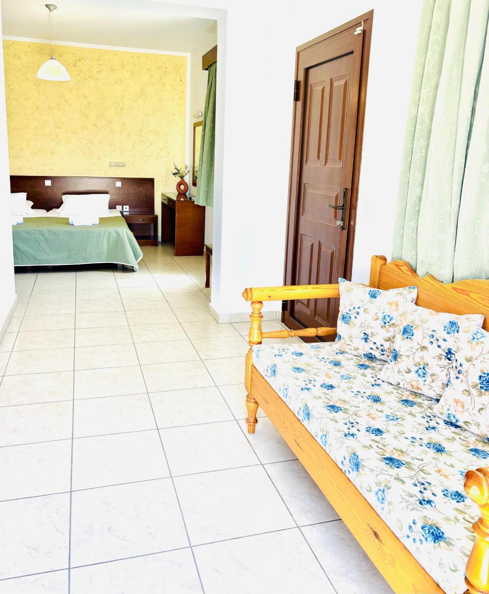 Krana Hotel リンドス エクステリア 写真